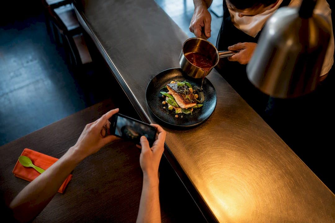 Fill Tables With 10–15 Weekly Videos: Video Marketing for Restaurants